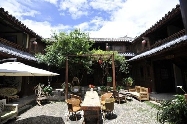 Blossom Hill Hotel Neverland (Lijiang)